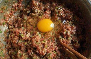 餃子肉餡 餃子肉餡