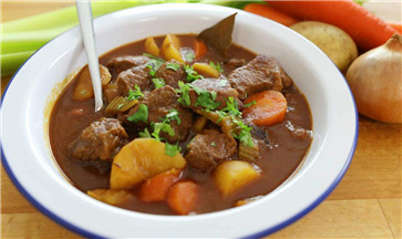 燉牛肉放什么調料最好