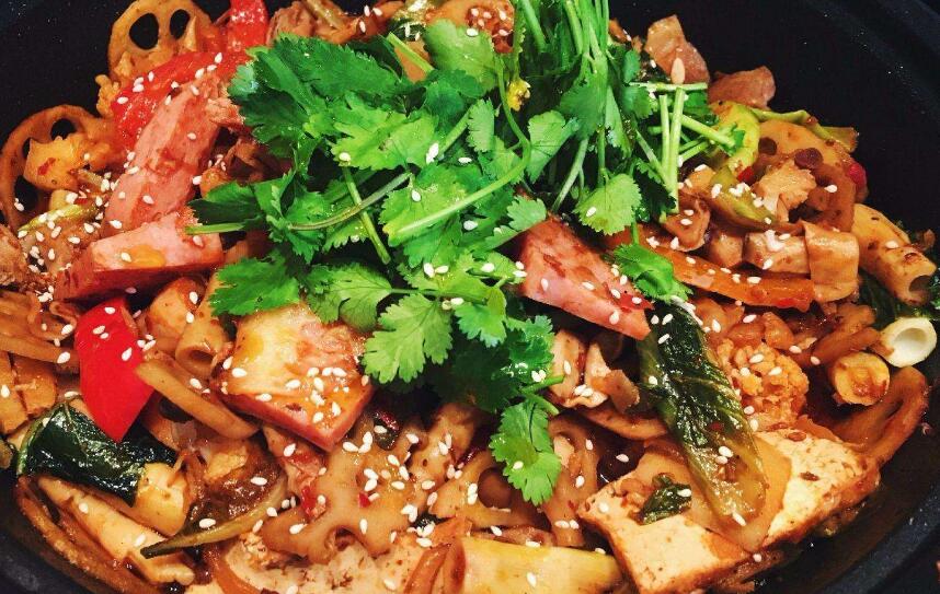 這樣做干拌麻辣燙讓他日賺600元 這樣做干拌麻辣燙讓他日賺600元